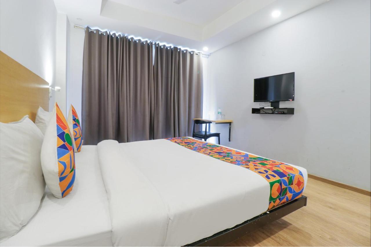 Fabhotel Pantao Stays Gurgaon Exteriör bild